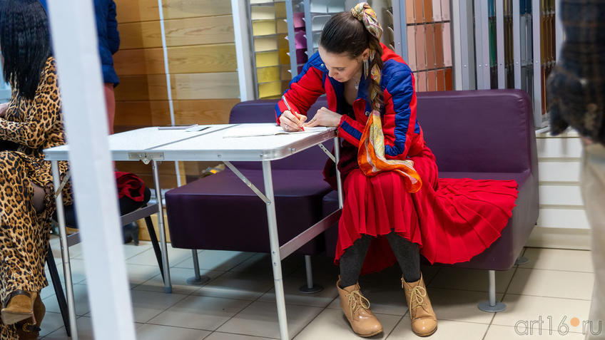 Фото №988596. На выставке Людмилы Бабаевой