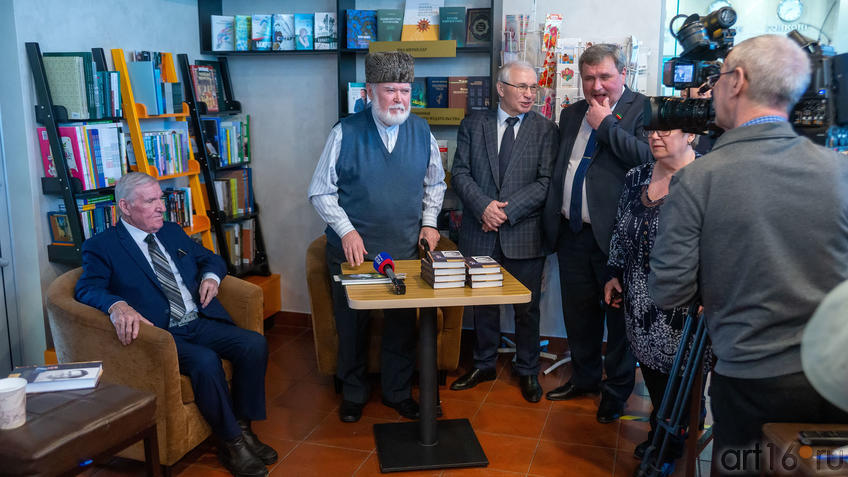 Фото №988870. Гарай Рахим, Рабит Батулла, Разиль Валеев, Ркаил Зайдуллин