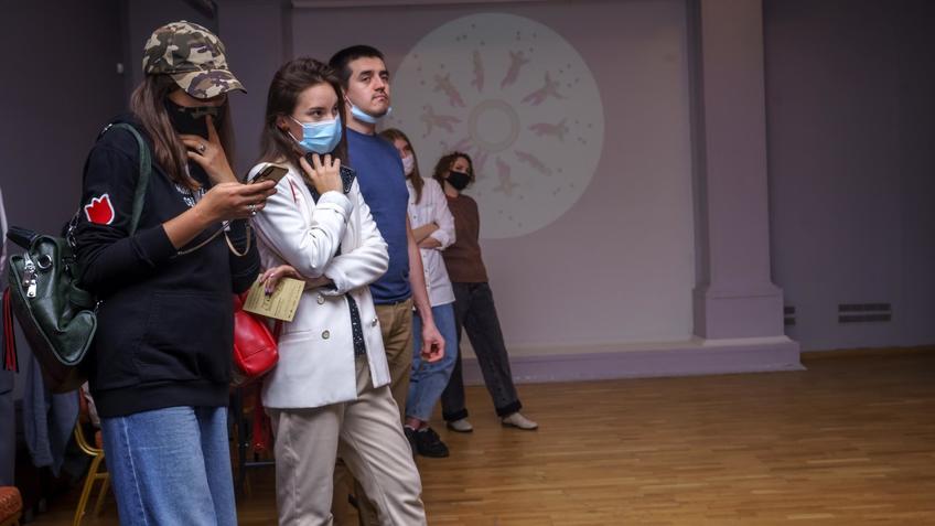 Фото №991771. На открытии выставки «Пресинема»