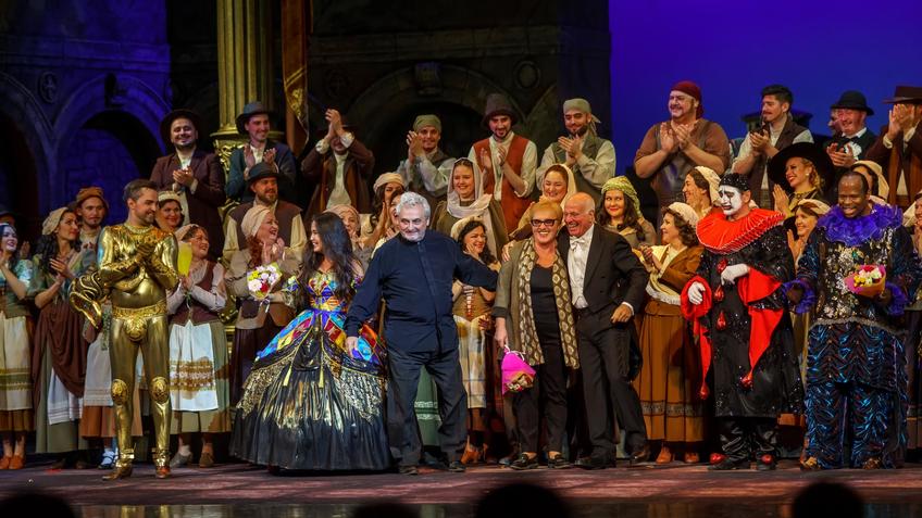 Фото №992186. Труппа театра, Юрий Александров, Любовь Дразнина, Марко Боэми