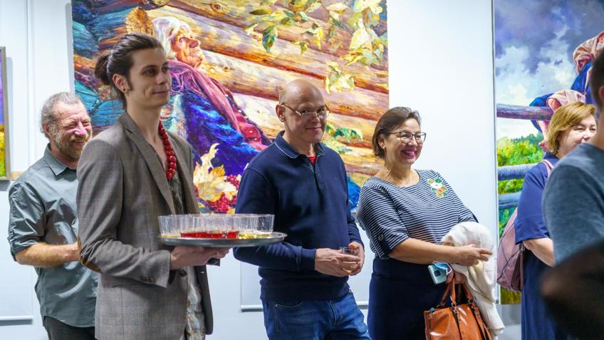 Фото №996419. На выставке «Диалоги» И .Мусина и Л. Мусиной-Медвецкой