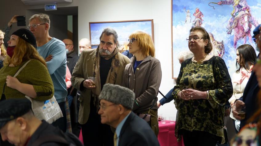 Фото №996454. На выставке «Диалоги» И .Мусина и Л. Мусиной-Медвецкой