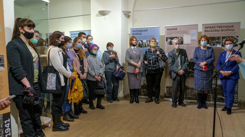 Фото №996894. На открытии выставки «Андрей Дмитриевич Сахаров - человек эпохи»