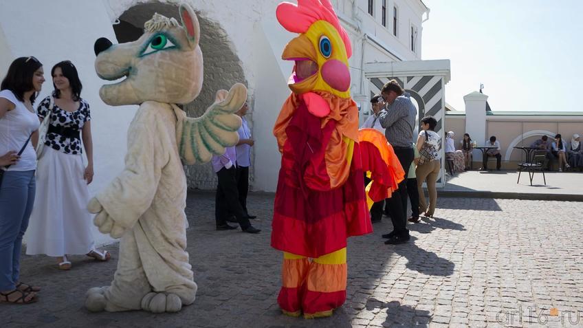 Фото №99695. Герои - в прямом и переносном смысле. На улице +30С в тени