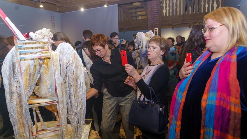 Фото №998260. На выставке «Прерванное соло»