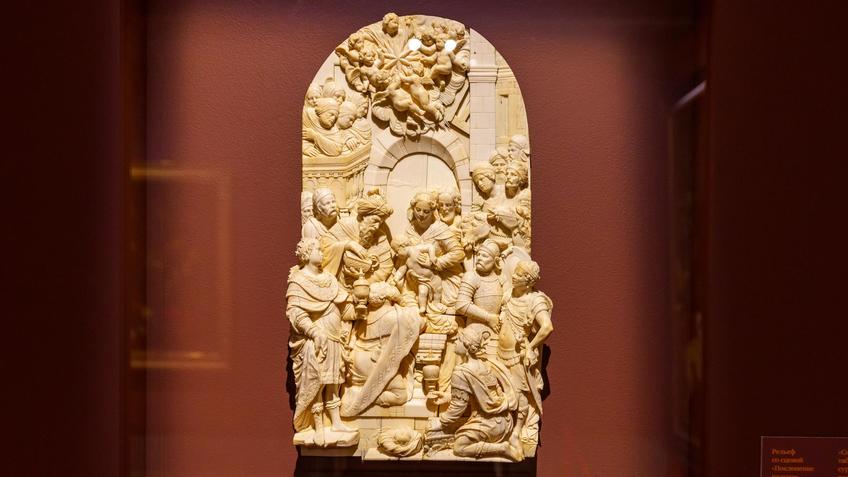 Фото №999668. Рельеф со сценой «Поклонение волхвов». Германия, XVII век.