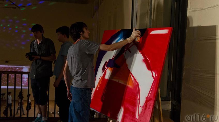 Фото №99970. Граффити в ГСИ