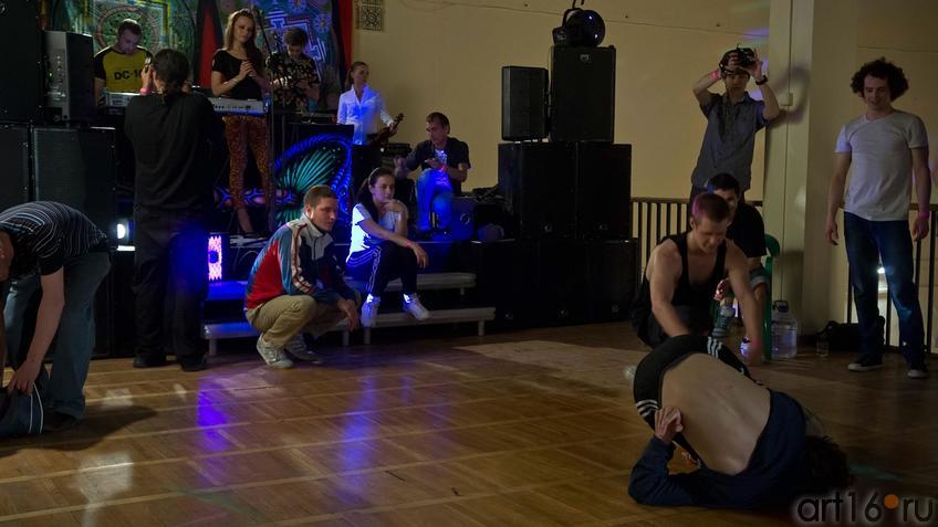 Фото №99975. Танцы в ГСИ